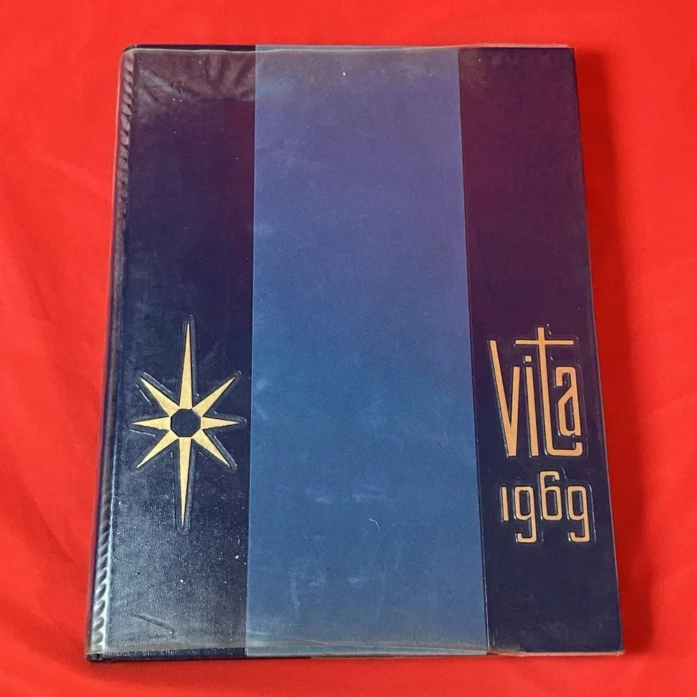 Vtg 1969 Vita Yearbook / Lee M. Thurston‎ High School Redford MI / Detroit